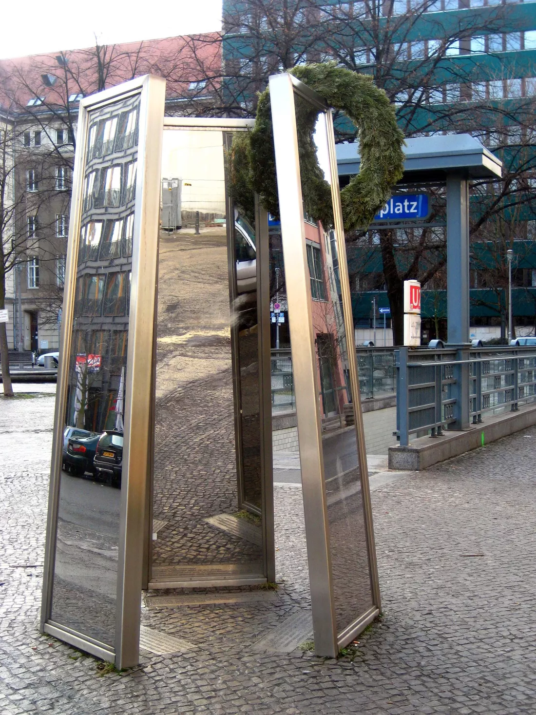 Denkzeichen Modezentrum Hausvogteiplatz
