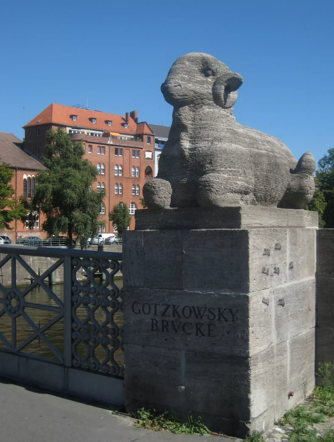 Widderskulptur