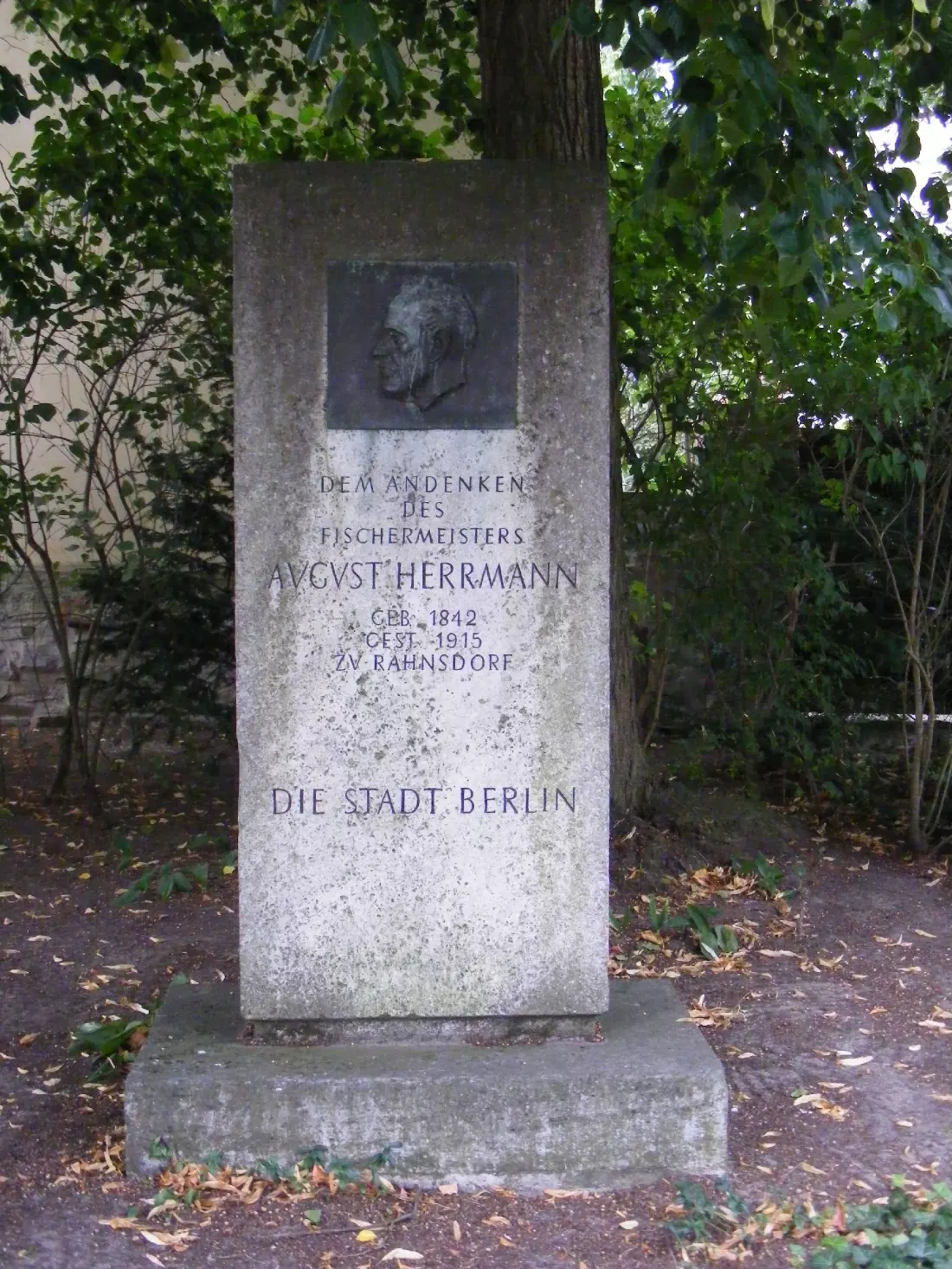 Gedenkstein für August Hermann